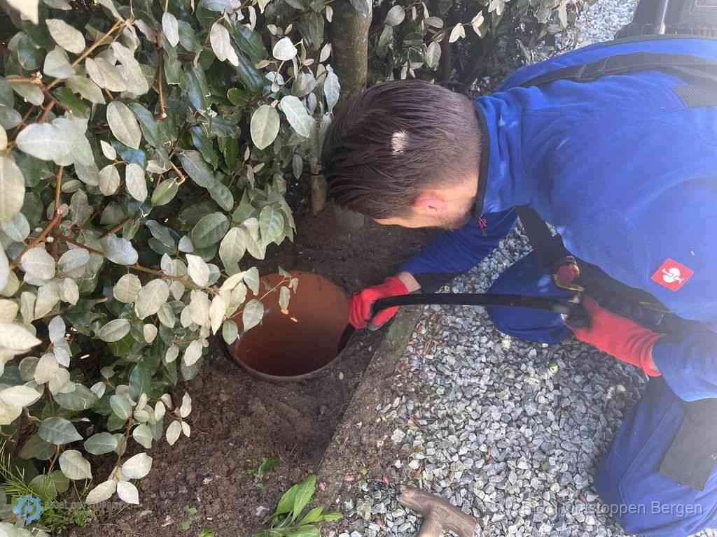 Verstopt Riool Ontstoppen Bergen Verstopt Riool Ontstoppen Bergen